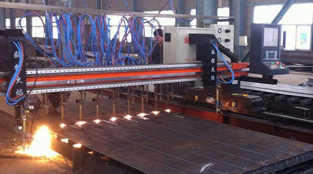 切割65Mn扁钢时的火焰切割